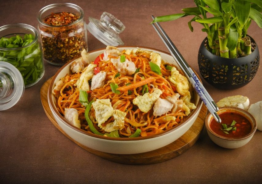 Schezwan Chicken Noodles