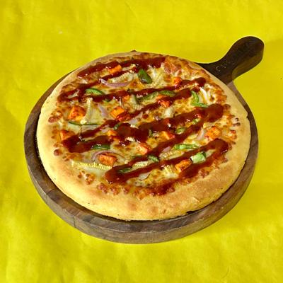 Korean Chilli Paneer Pizza