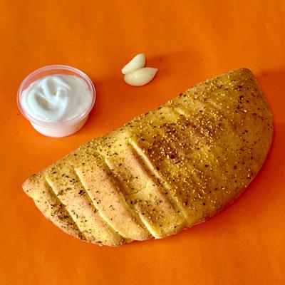 Garlic Breadsticks with Cheese Di