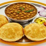 Poori Sabji [4 Pcs]