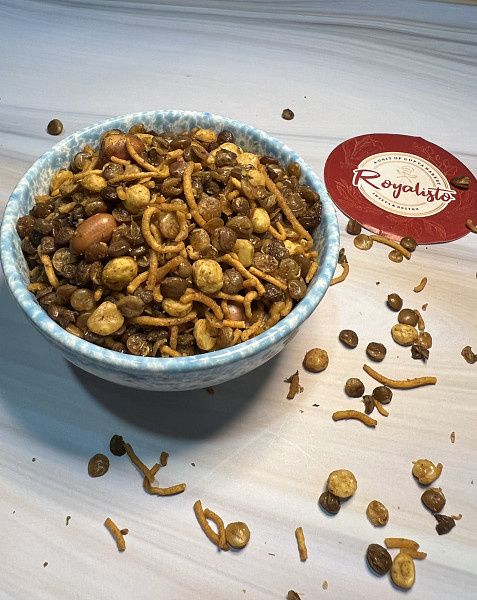 Navratan Namkeen [250GM]