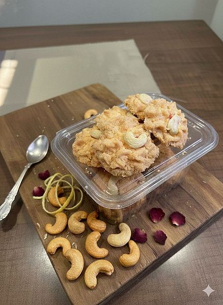 Kaju Macron Cookies (200gm)