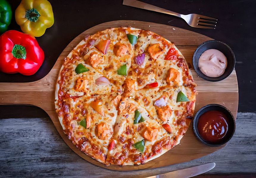 Makhani Paneer Pizza