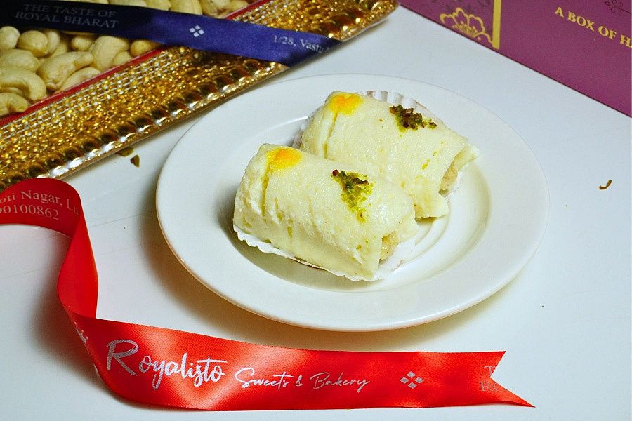 Chhena Roll