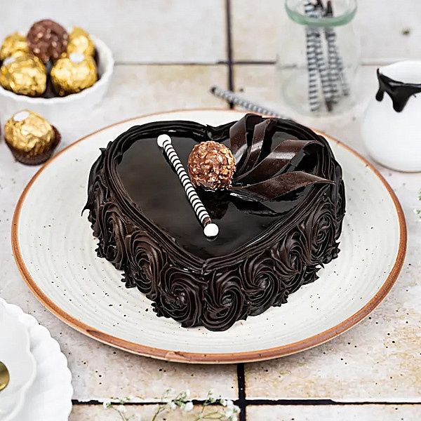 Special Floral Chocolate Cake