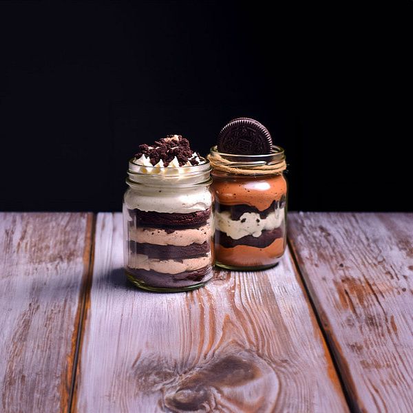 Chocochips And Oreo Jar Cake Combo