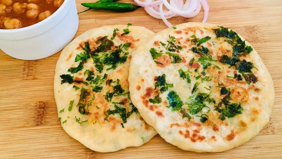 Stuffed Aloo Kulcha (Amritsari Naan)