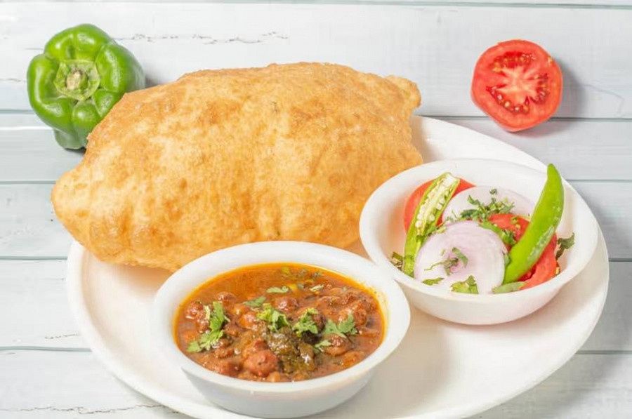 Chhola Bhatura [2 Pcs]
