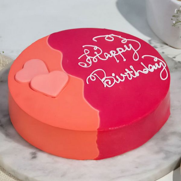 Glazing Red Velvet Cake