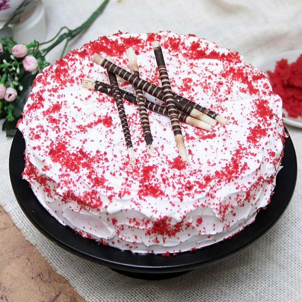 Red Velvet Cake With Choco Sticks