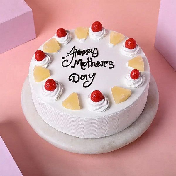 Heartfelt Pineapple Cake For Mom