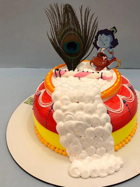 Kanha Matki Cake