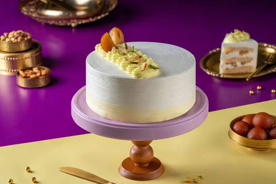 Eggless Gulab Jamun Vanilla Cake- Chef'S Special