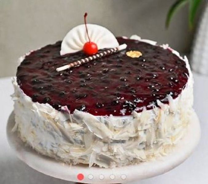 Blueberry Cake With White
