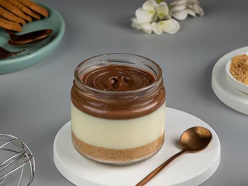 Nutella Jar Cake
