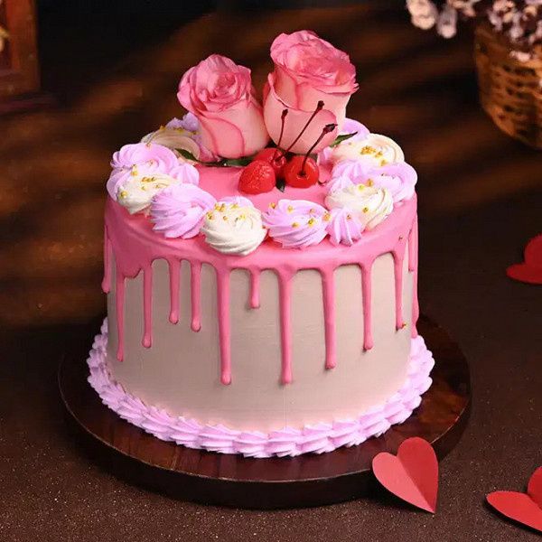 Rosy Delight Cream Cake