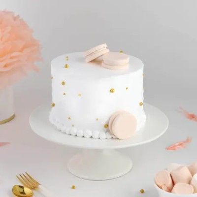Delicious Mini Cake With Intricate Design