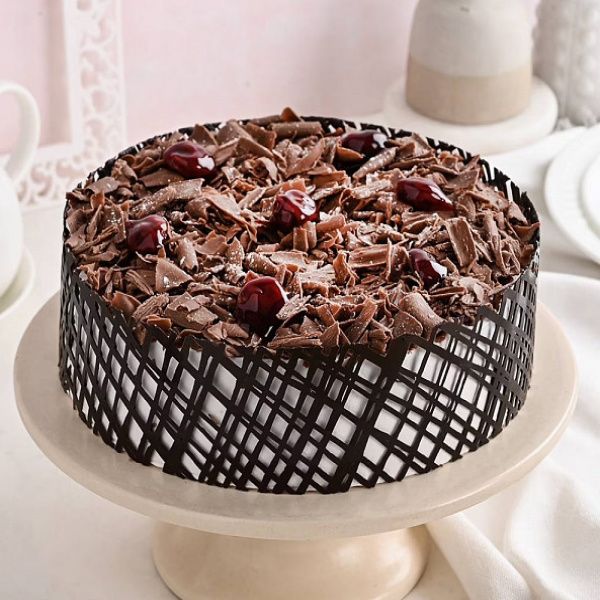 Exotic Layer Black Forest Cake