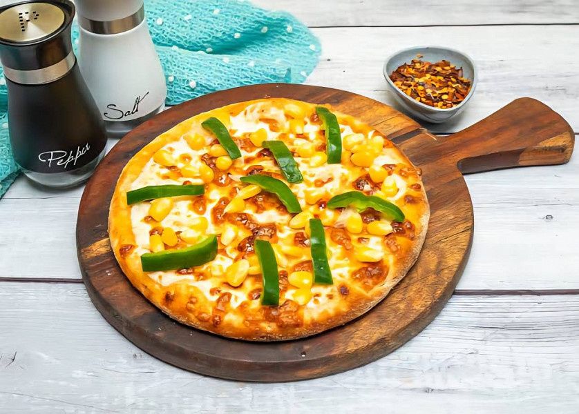Corn & Capsicum Pizza