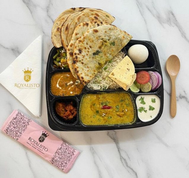 Royalisto Deluxe Thali