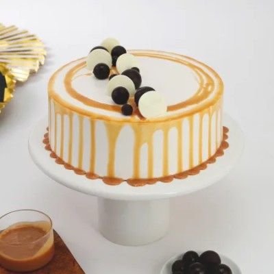 Yummy And Creamy Cake