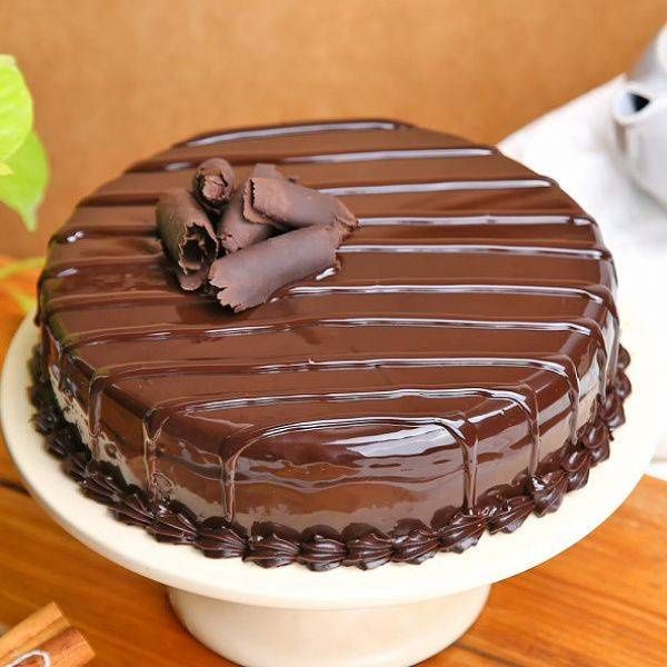 Lip-Smacking Chocolate Truffle Cake