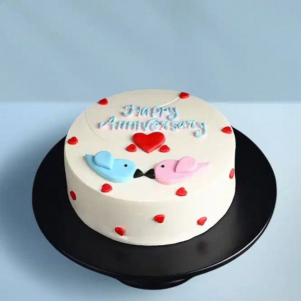 Sweet Love Anniversary Cake
