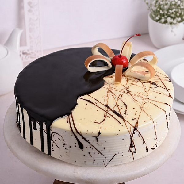 Half Chocolate Half Vanilla Cake