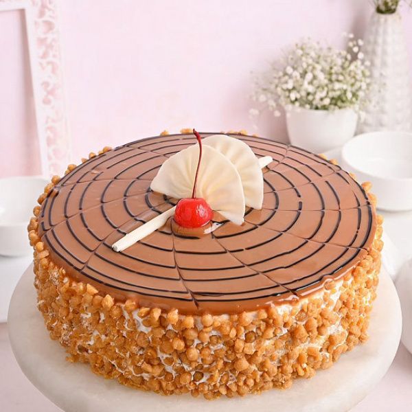 Round Shape Butterscotch Cake