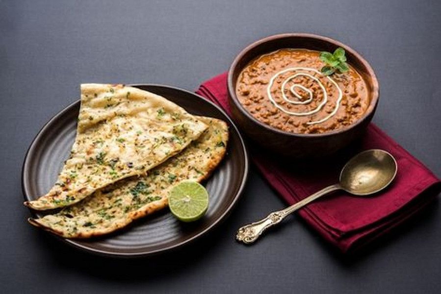 Dal Makhani With Choice Of Bread