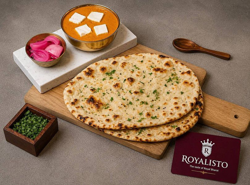 Handi Paneer With Choice Of Bread