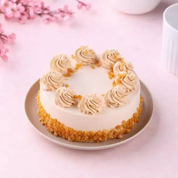 Butterscotch Crunch Designer Cake