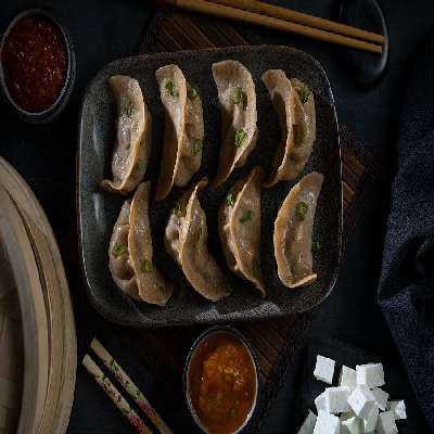 Paneer Wheat Steamed Momo