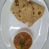 Plain Paratha (2 Pcs) With Aaloo Sabji