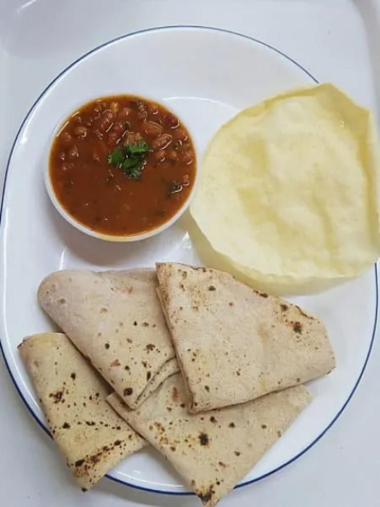 Rajma + Plain Roti