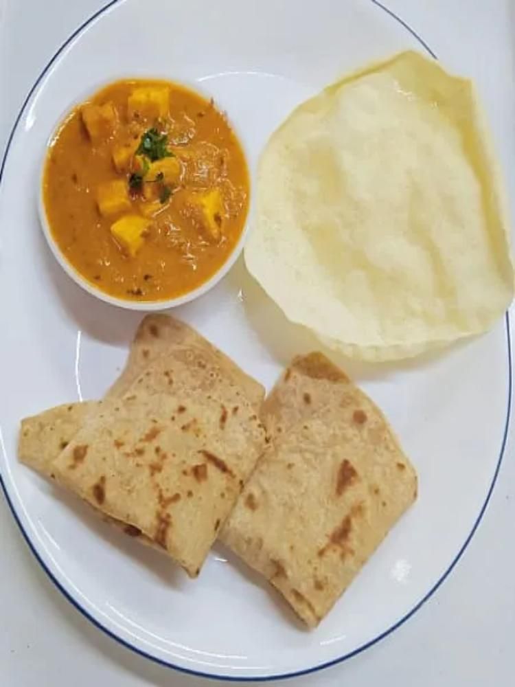 Paneer Butter Masala + Plain Paratha (3pc)