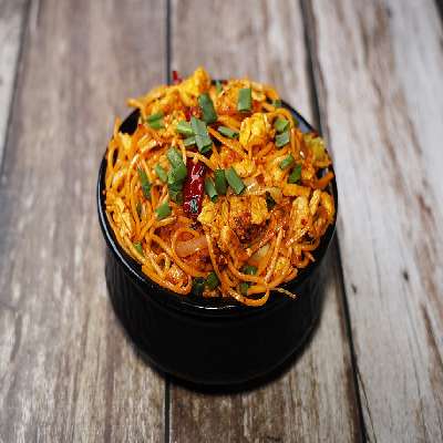 Schezwan Chicken Noodles