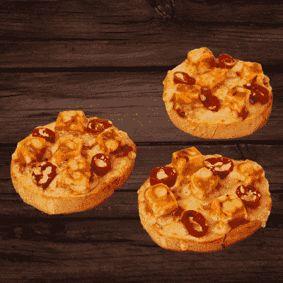 Paneer Tikka Garlic Bread