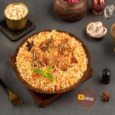 Lucknowi Chicken Biryani