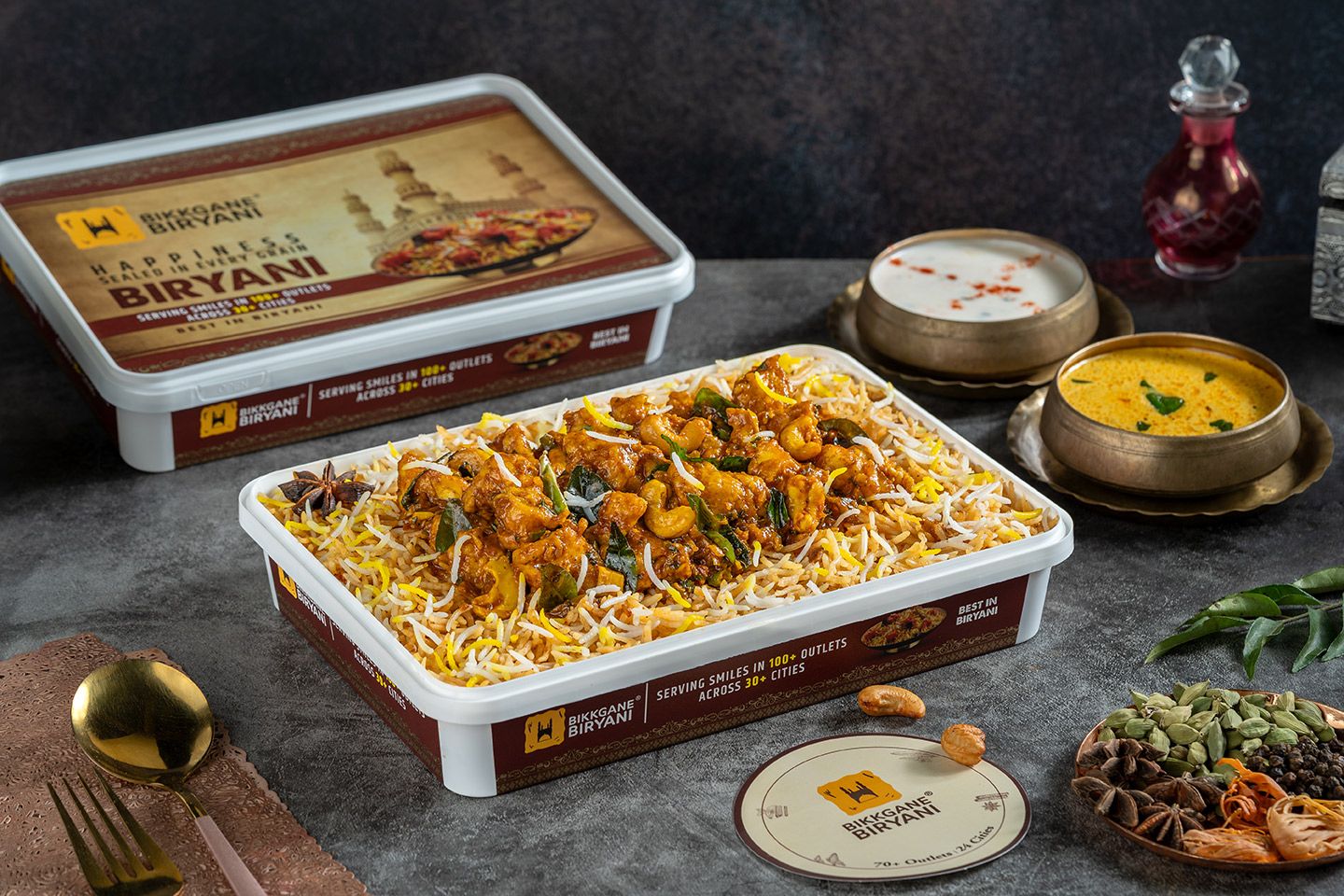 Special Chicken Hyderabadi Boneless Biryani (1 Kg Serves 2-3)