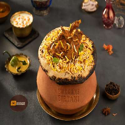 Handi Mutton Dum Hyderabadi Biryani