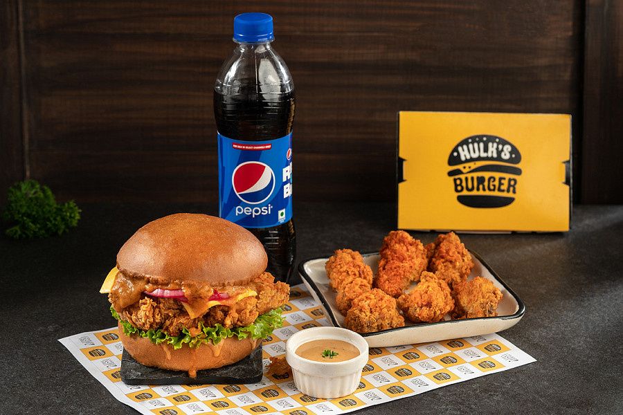 Nashville Hot Chicken Fried + Hot Chicken Wings + Beverage -