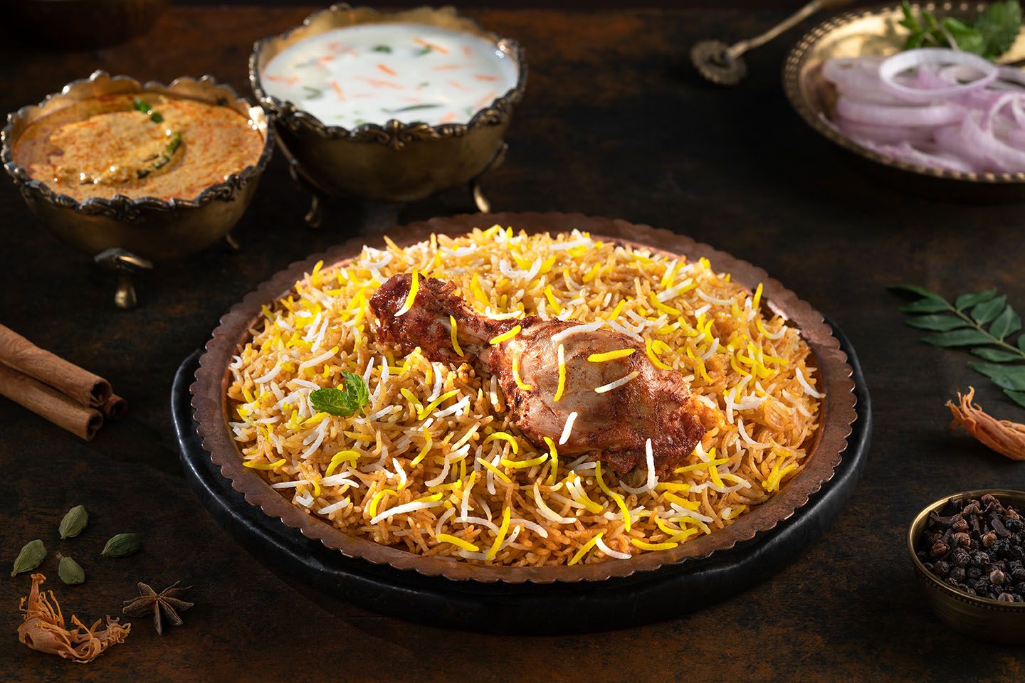 Chicken Dum Hyderabadi Biryani (750ml)