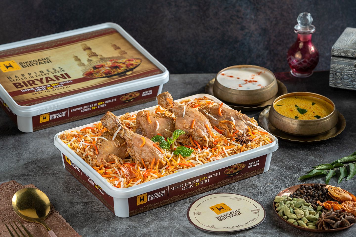 Lucknowi Chicken Biryani (1 Kg Serves 2-3)