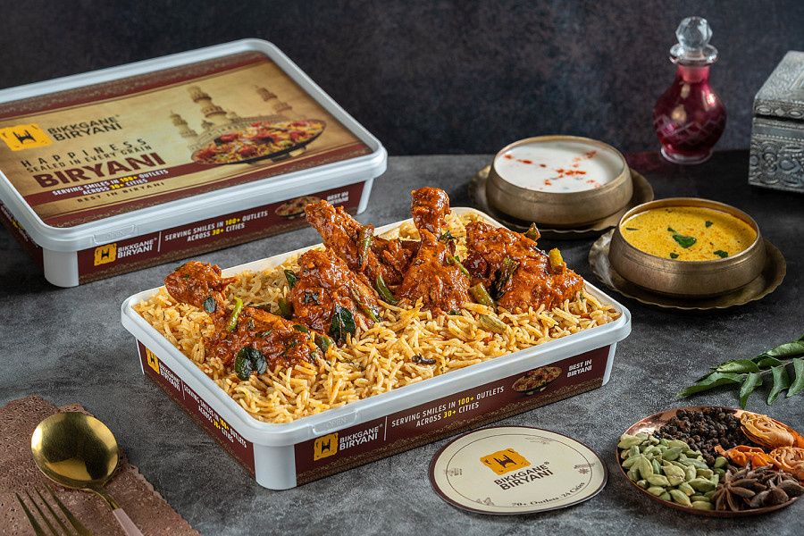 Andhra Chicken Biryani (1 Kg Serves 2-3)