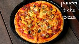 Paneer Tikka Green Chilly Pizza