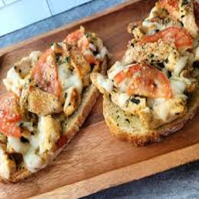 CHICKEN & CHEESE OPEN LOFE