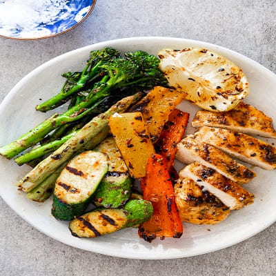 GRILLED CHICKEN(with satay vegetable)