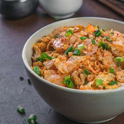 Chilli Garlic Rice [Serves 1- 2]