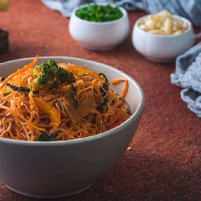 Shanghai Style Meifoon Veg [Serves 1- 2]